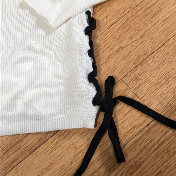 Chico’s 2 Cream colored sweater has ties on side - Picture 3 of 5